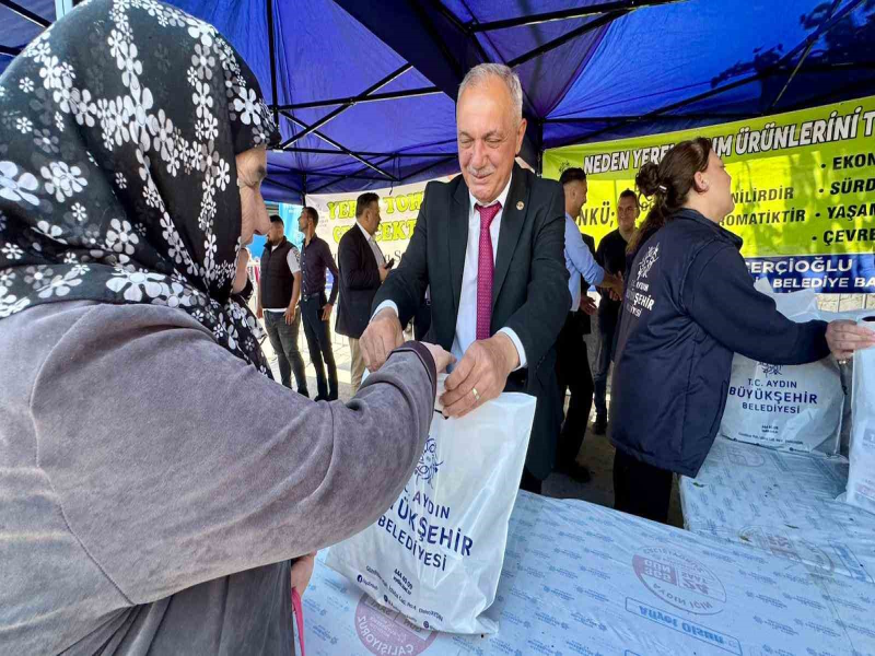 Sultanhisar ve Buharkent’te binlerce fide dağıtımı yapıldı